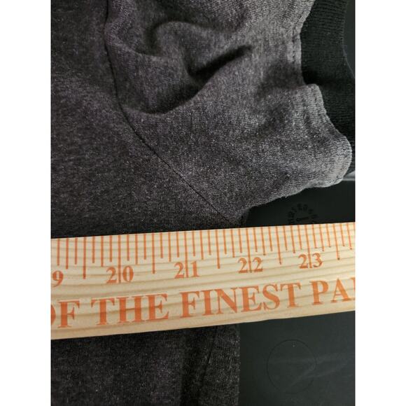 Disney Mickey Mouse Classic T-Shirt Adult Size Medium Black Gray Graphic - Picture 4 of 4